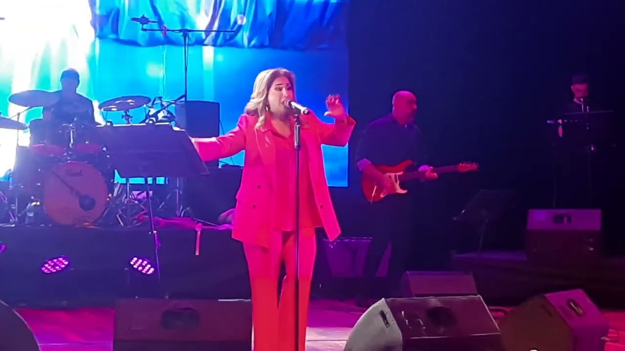 کنسرت لیلافروهر استانبول ۱۵ خرداد ۱۴۰۳ آهنگ جونی جونم
