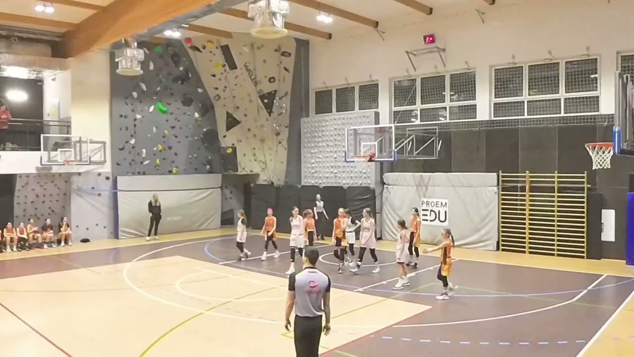 UKS Basket vs Tomaszów Mazowiecki polka 9pkt i 4 asysty