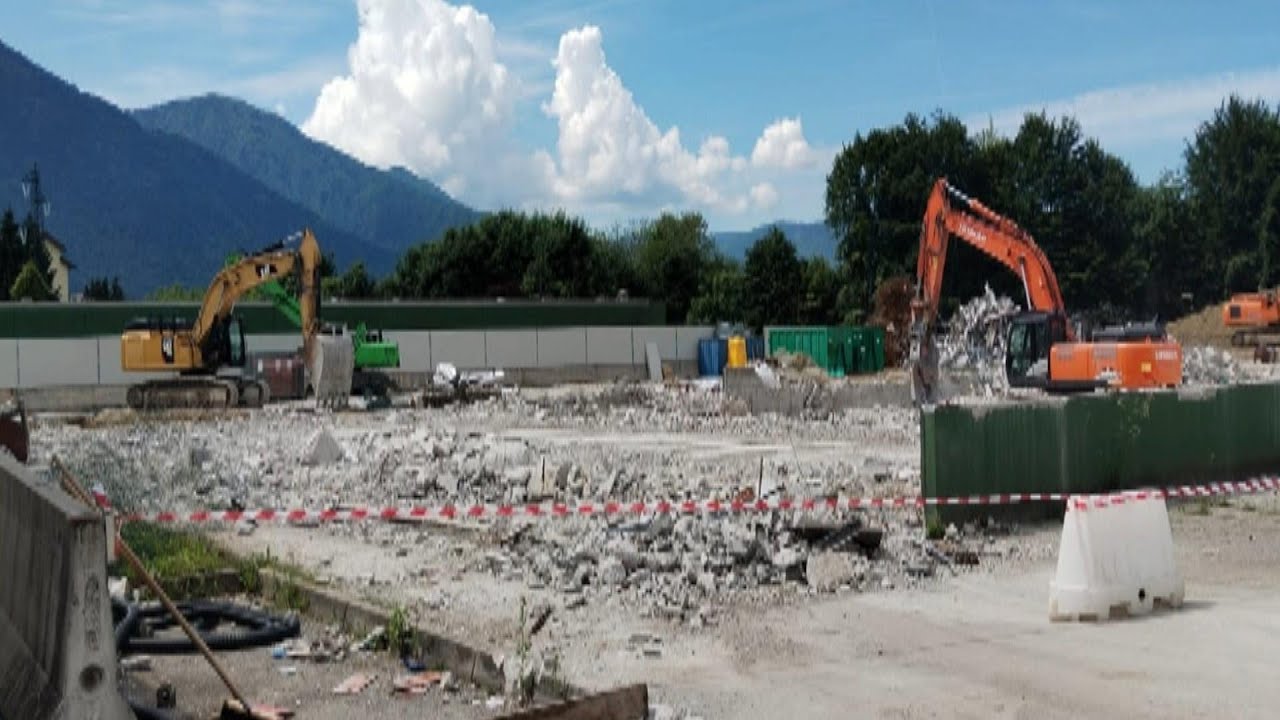 Giù la palestra del 