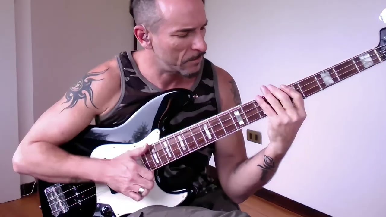 Fix Your SLAP BASS TONE in 5 Minutes with These 3 Tips