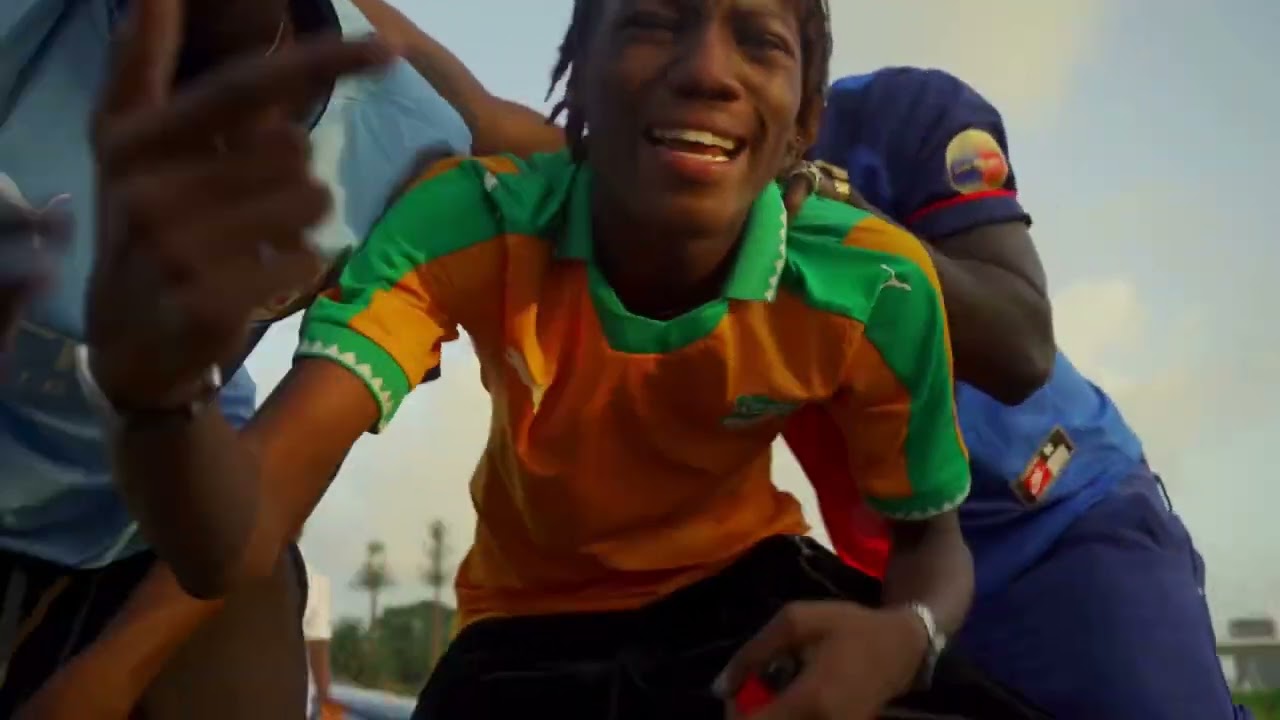 @Malanta0 X @AKBINNKS17  X LOCA - CHAUD