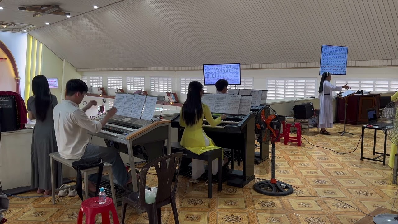 DẤU ẤN TÌNH YÊU | Lm Ân Đức | Lễ Thêm Sức 2025 | Ca Đoàn Ave Maria Giáo xứ Phương Lâm