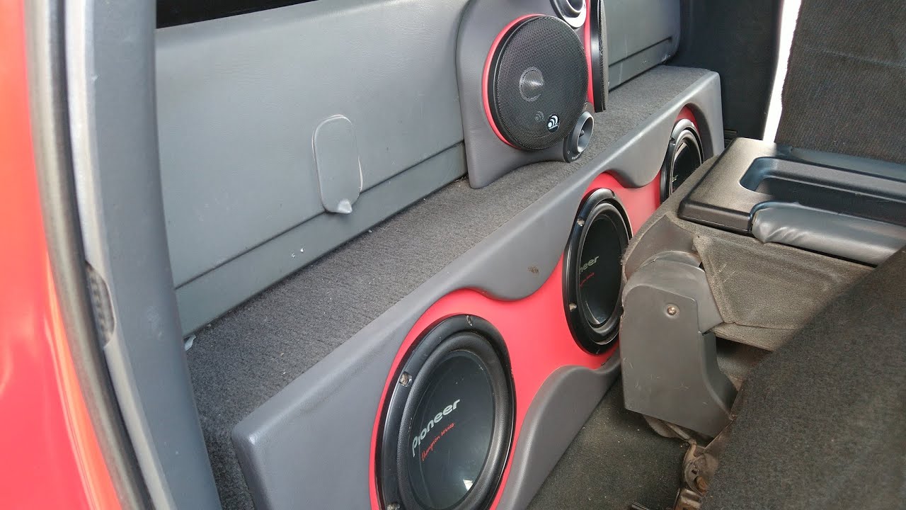 25 mil pesos de AUDIO y aprovechando el espacio de la Pick Up