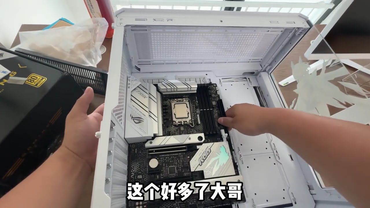 帮粉丝装台吹雪定制弹药库，纯白颜值拉满！ 结尾有配置单