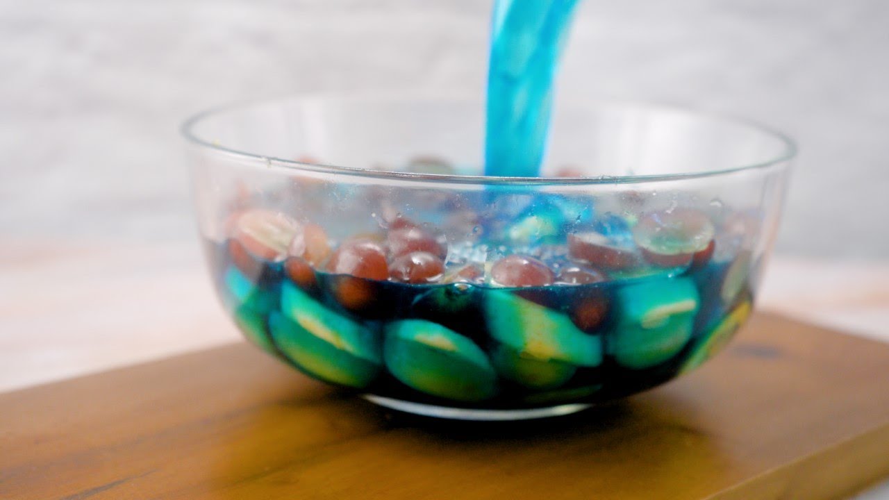How to Add Fruit to Jello