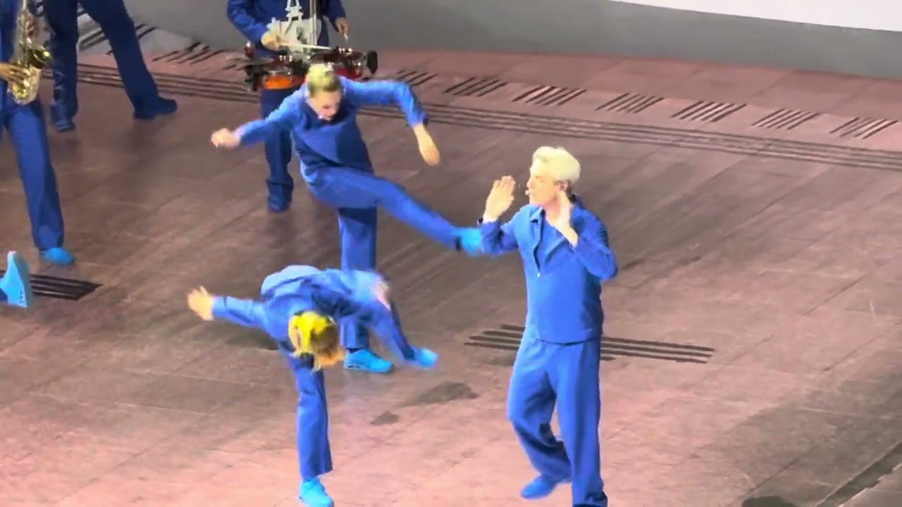 David Byrne 10/10/25 Hard Times With Hayley Williams Radio City Music Hall, NYC 