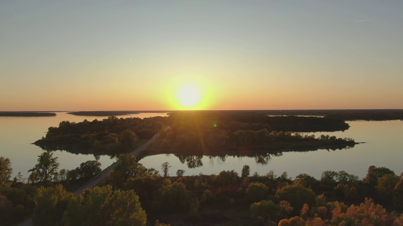 [4K] Drone Video of Fall In Quebec, Canada