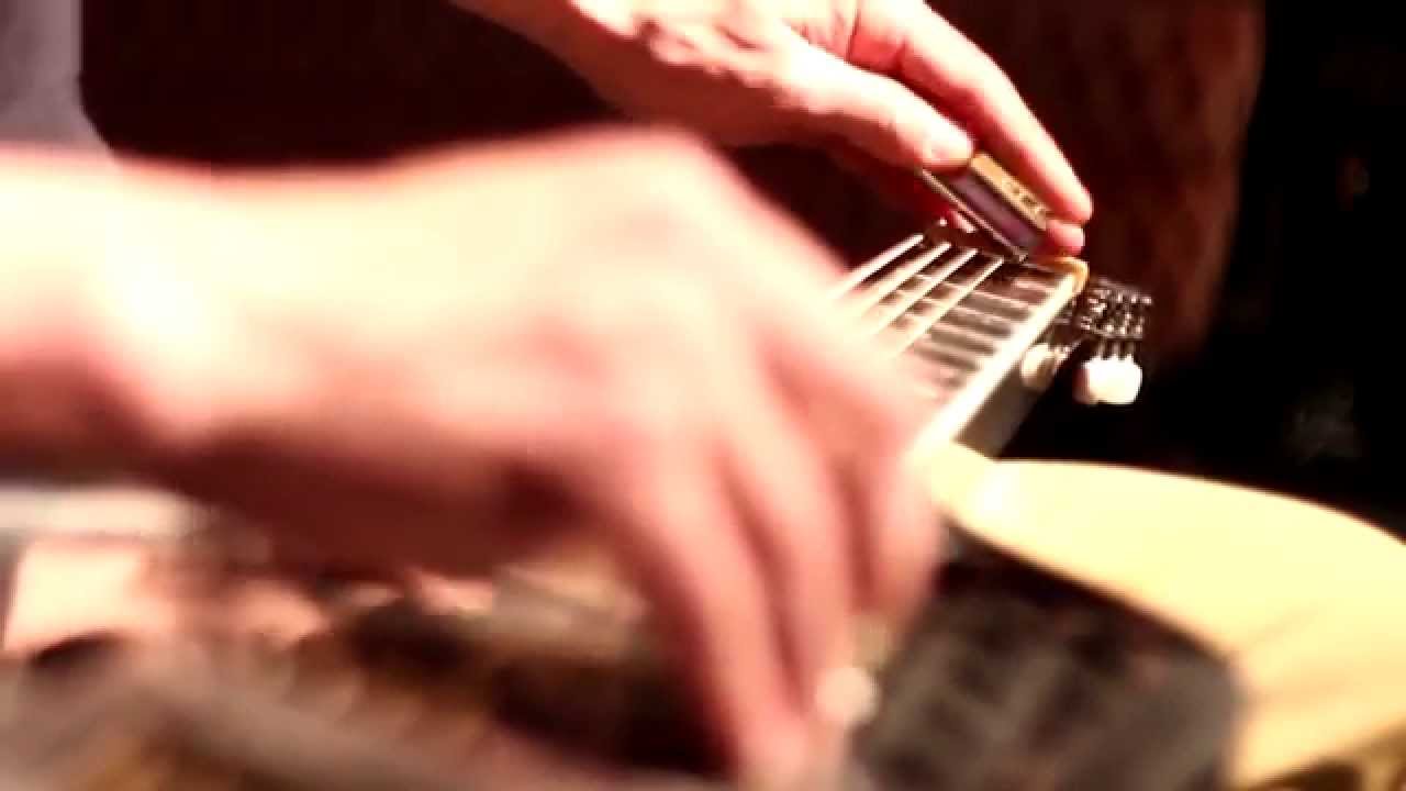 Jędrzej Kubiak - Soap Bubble Tune (National Tricone guitar)