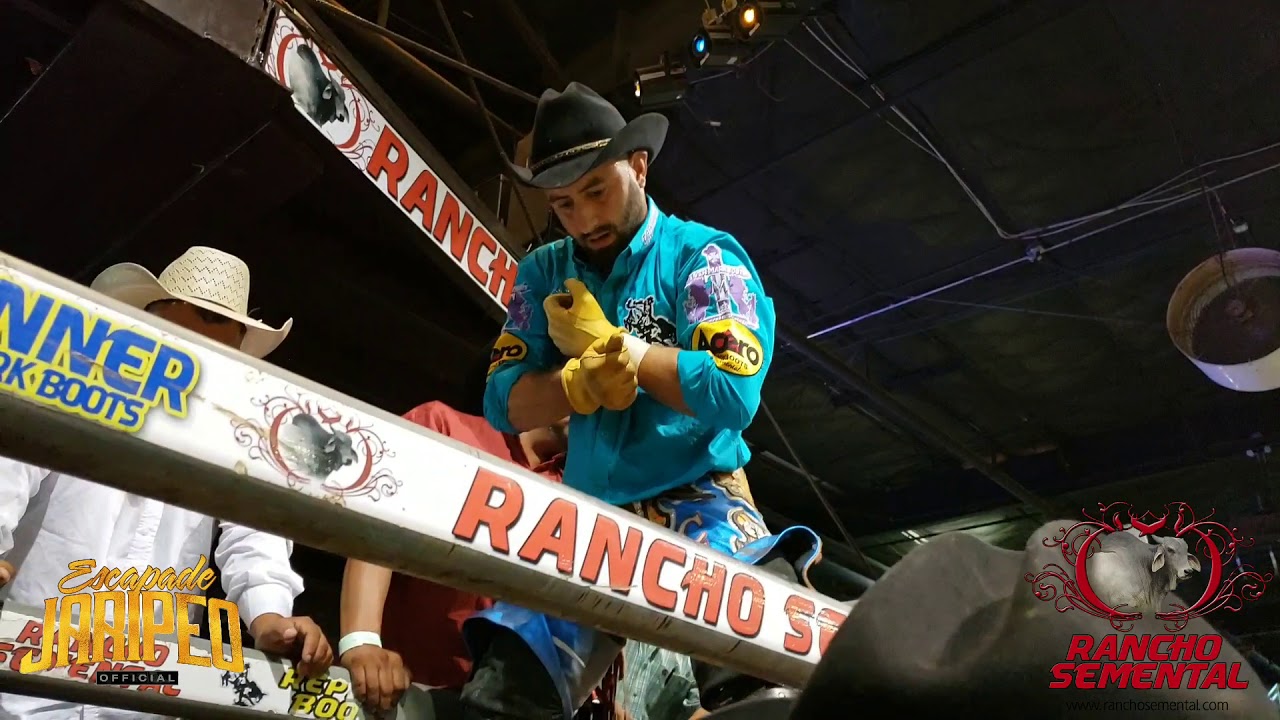 Escapade jaripeo, Francisco Castillo,espectacular monta