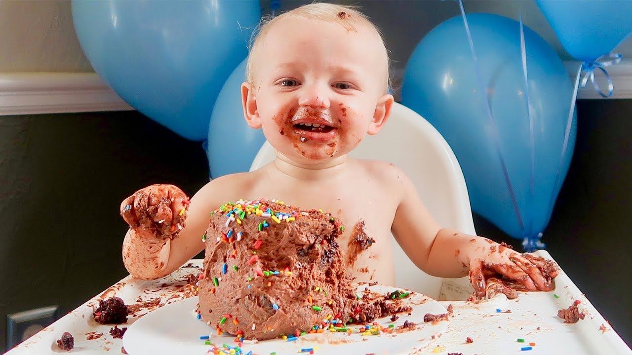 LUKE'S FIRST BIRTHDAY!