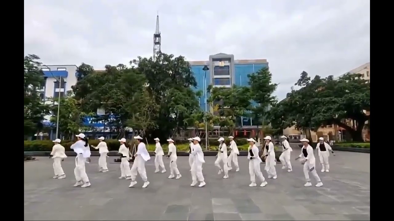 Shuffle dance Chiến m&atilde;, Bi&ecirc;n đạo Nguyễn Hiền, Biểu diễn Hội Shuffle dance Nam Định