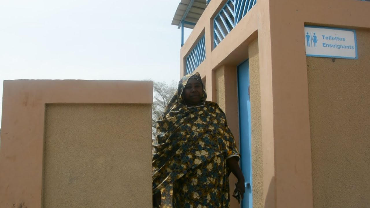 L’Agence française de développement contribue à maintenir les filles à l’école