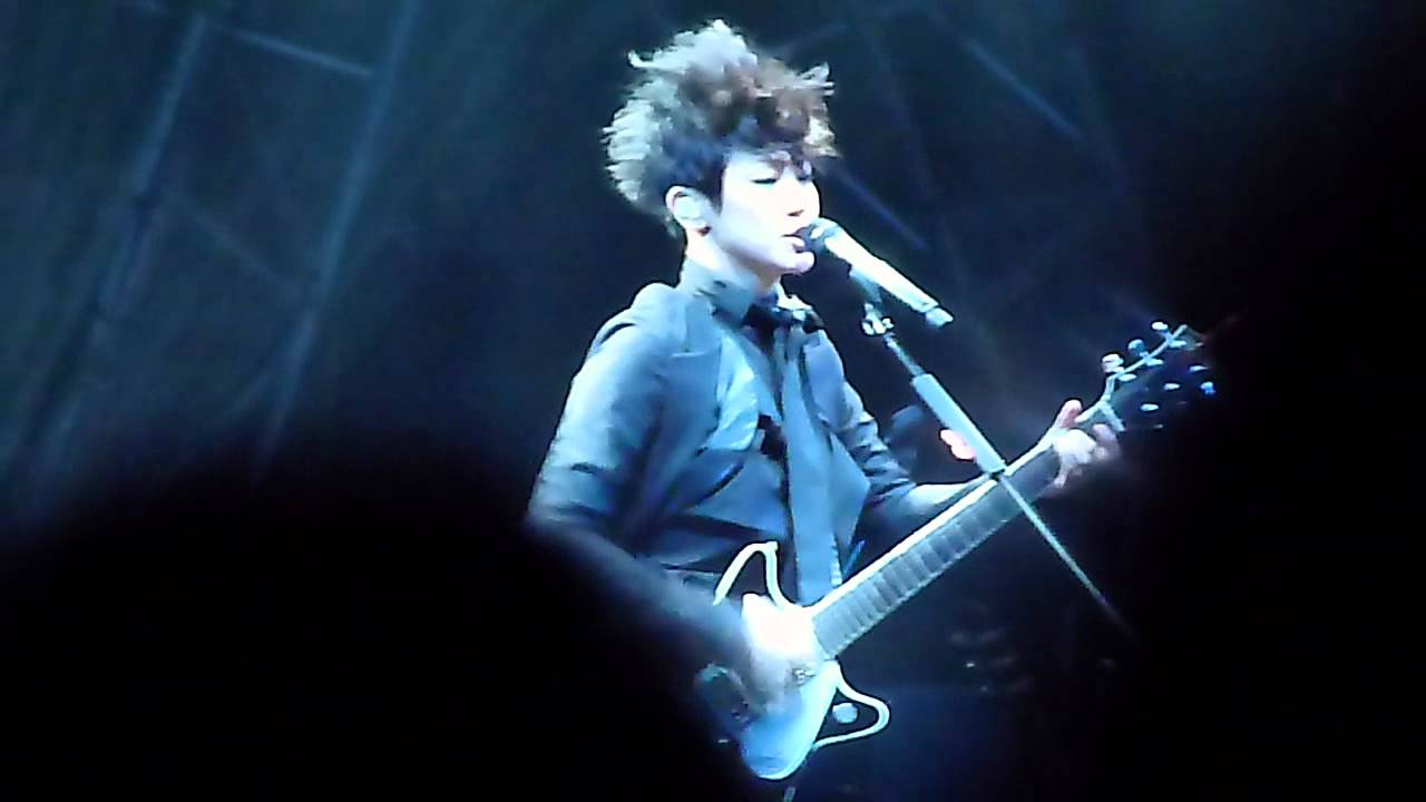 何韻詩 HOCC - 禁色   香水  @ 異人世界演唱會 2012-07-07