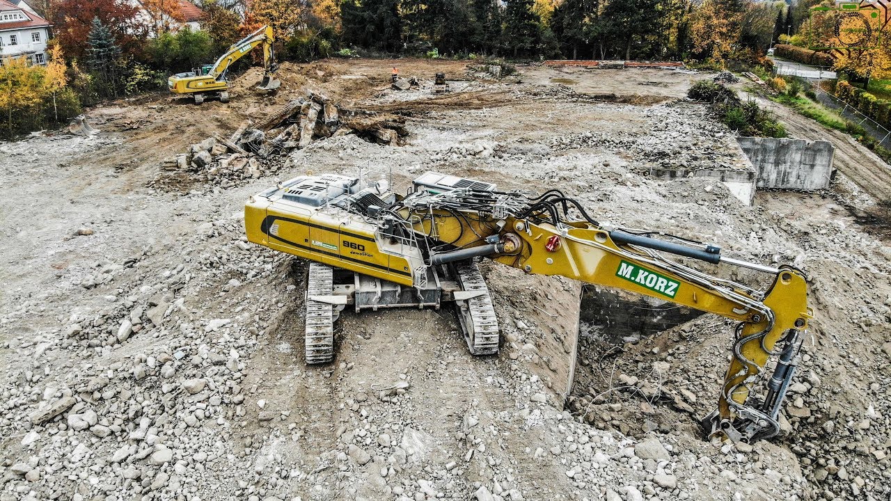 Liebherr R960 Demolition/ Liebherr R946/ Bauschuttaufbereitung[M. Korz]