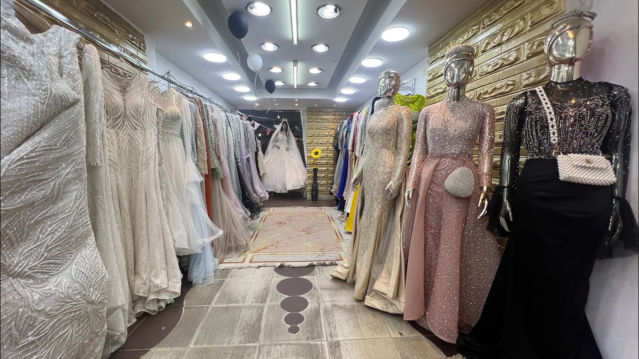 فساتين السهره والزفاف شغل عباس العقاد اسعارنا بتبتدى ٣٠٠ جنيه عند سندريلا ♥️مع وفاء محمد