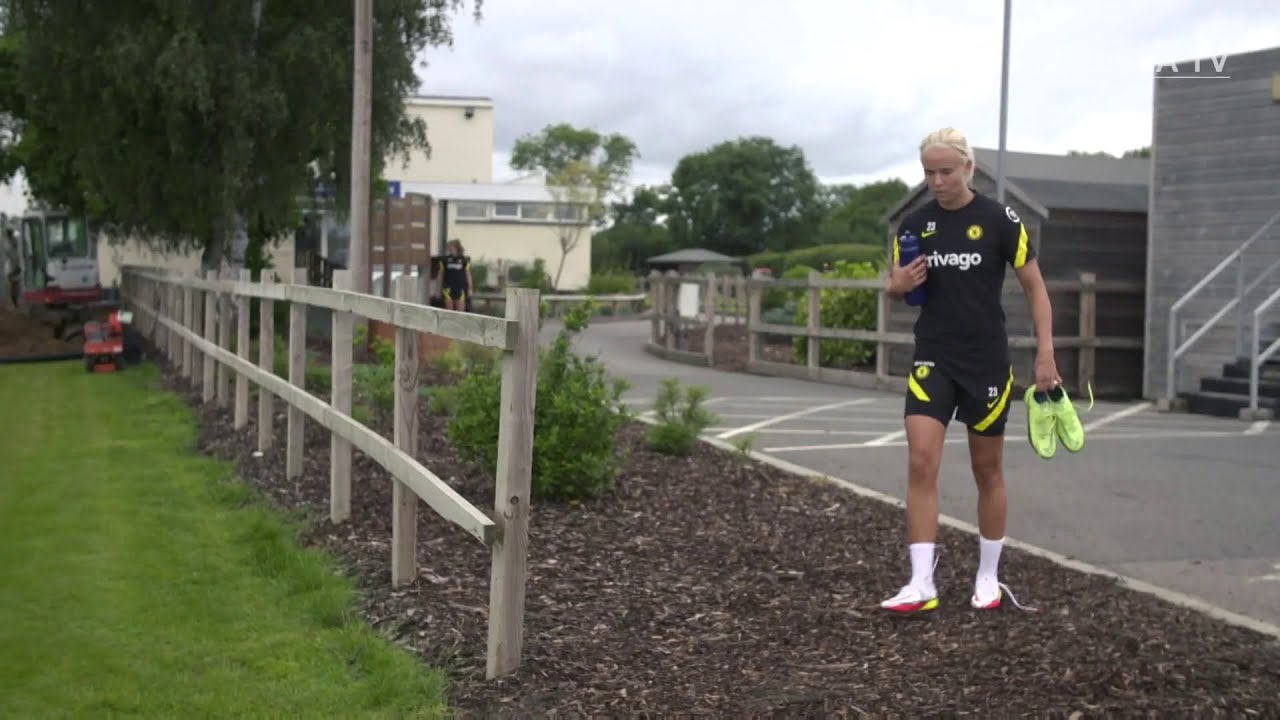 MAGDALENA ERIKSSON & NIAMH CHARLES RETURN! CHELSEA WOMEN TRAINING