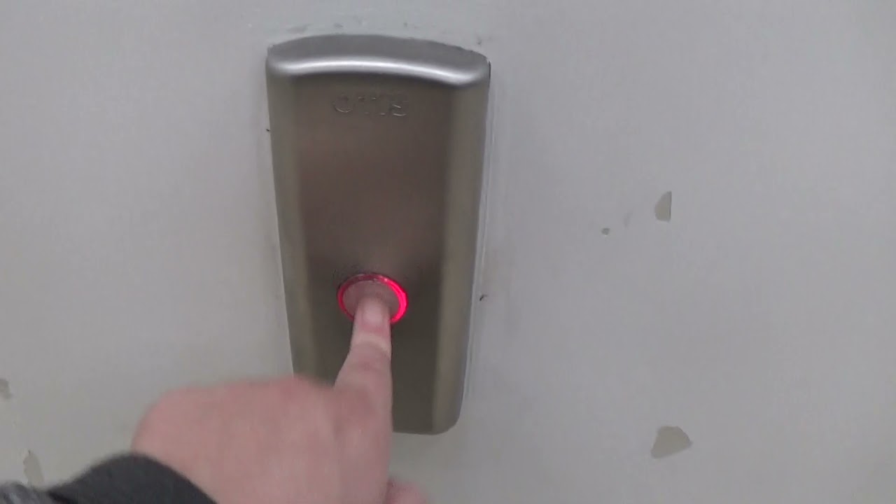 Otis Gen2 Elevator At The Tesco Extra Craigavon