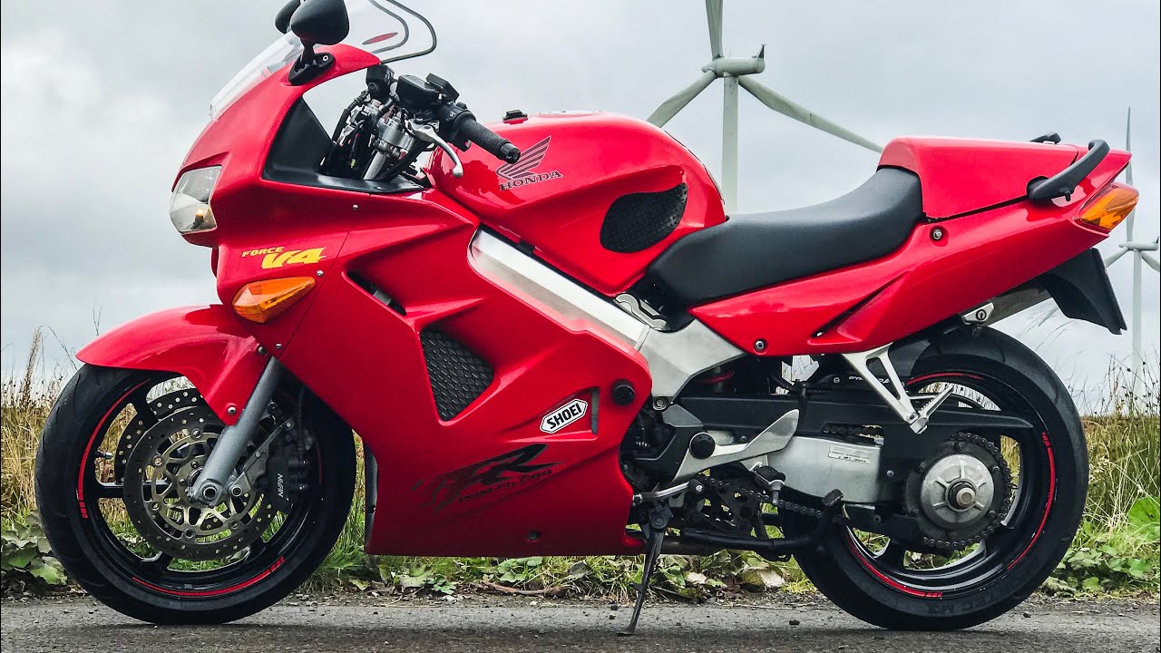 Tour round a few ayrshire towns on honda vfr 800 Fi