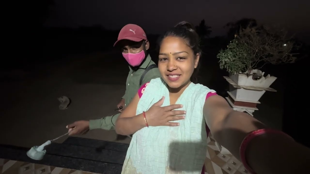 महाराष्ट्राची सासुबाई गेले😱फिरायला यूपीची पोरगी💃🏻महाराष्ट्राची सून💁‍♀️लागली पहाटे घरातल्या कामाला😍