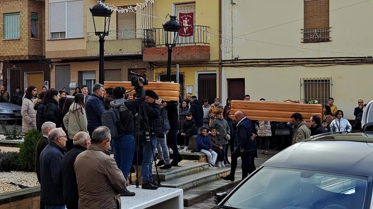 Entierro de las dos niñas asesinadas en Quintanar del Rey