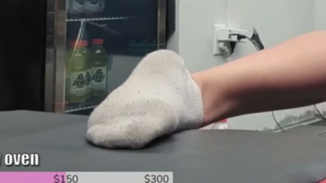allecakes, kattpaccino & mira004 in socks