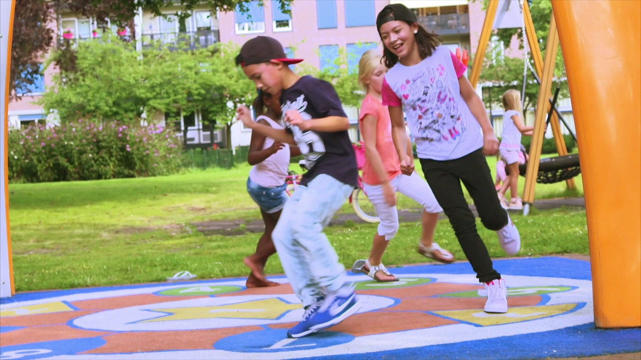 Interactieve dans- en beweegboog Lappset Sona: hoe werkt het?