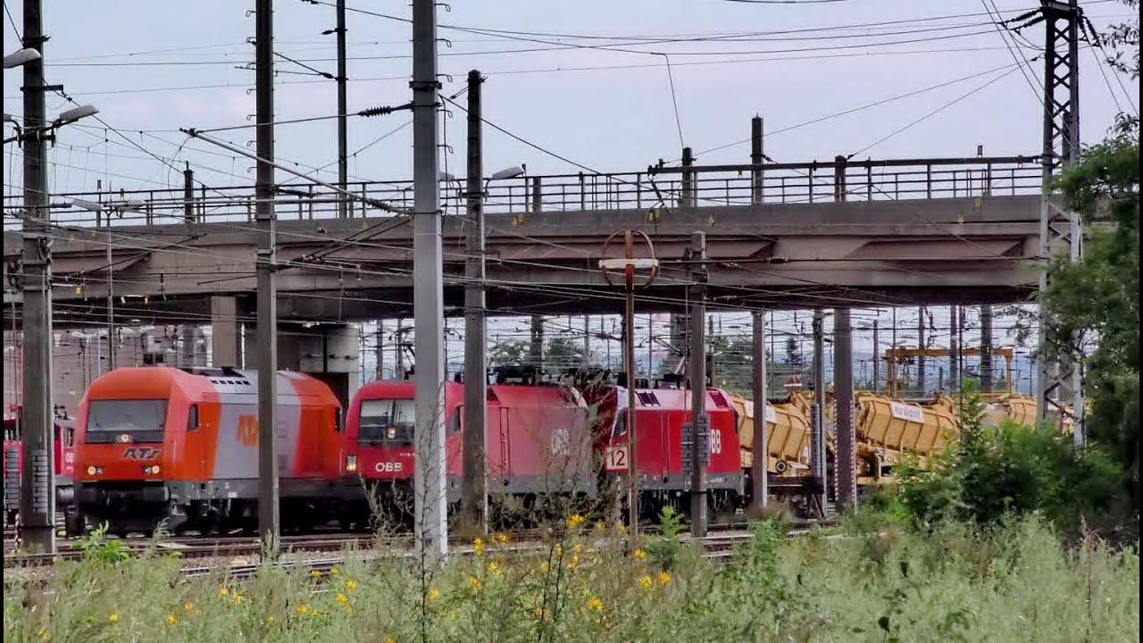 Hochbetrieb am ÖBB Bahnknoten Wien-Kledering
