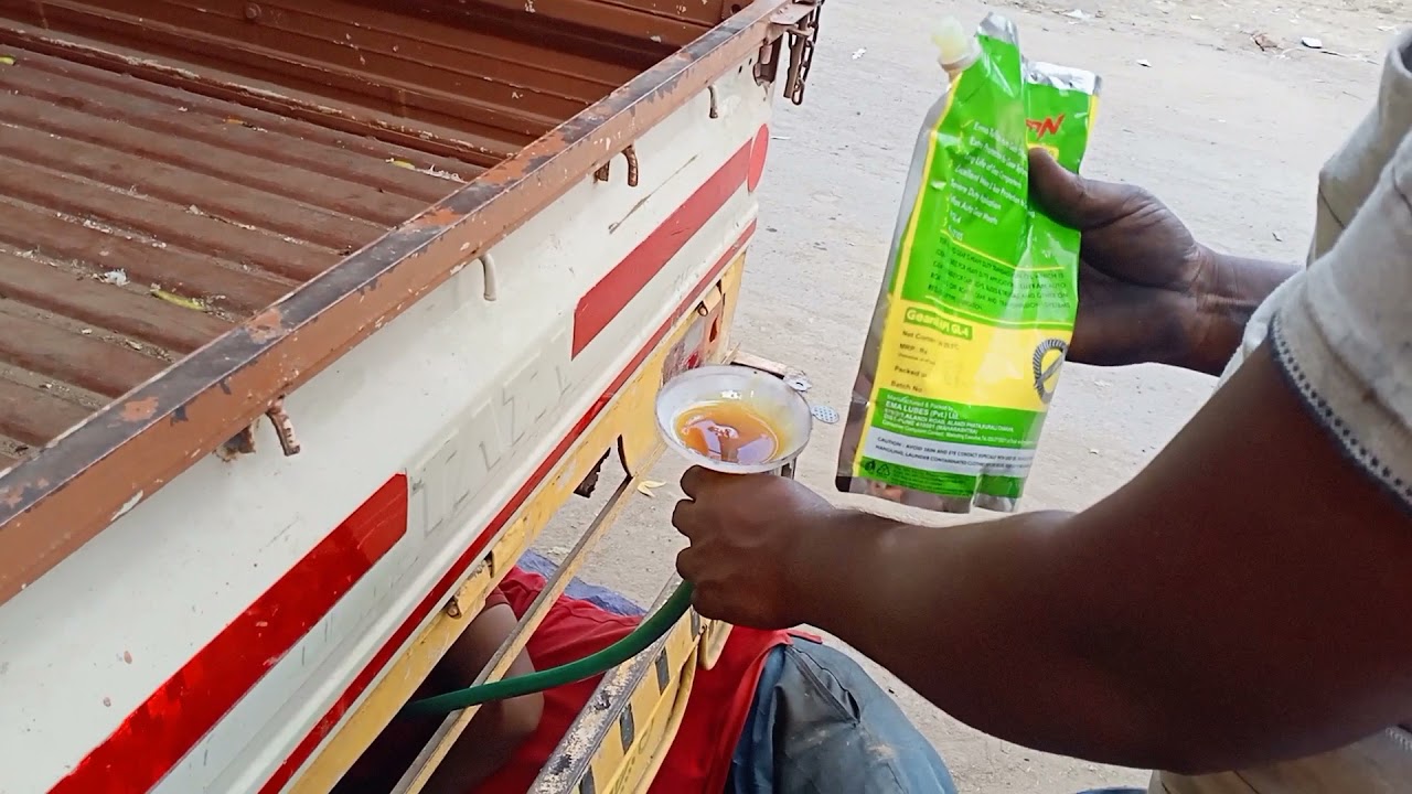 Tata ace depression oil change kaise karen // टाटा एस  डिप्रेशन ऑयल चेंज