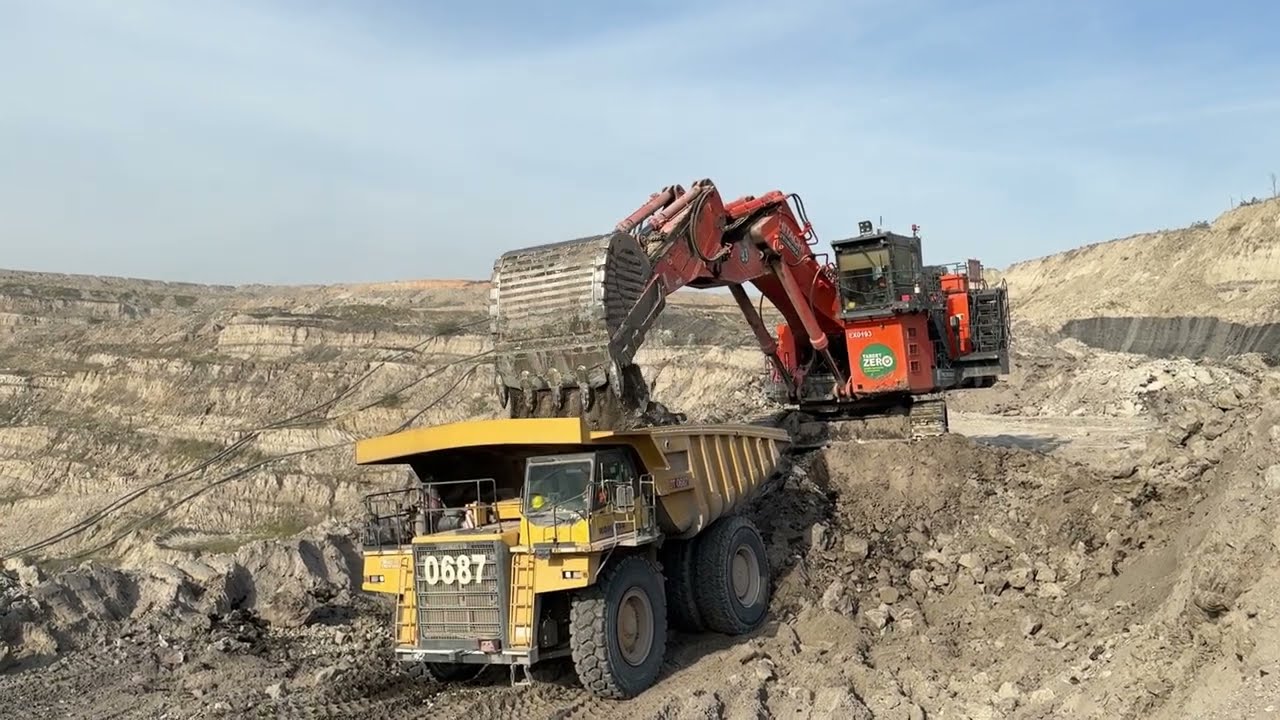 Hitachi Ex 2500 Loading over burden on HD 785-7 komatsu dumper