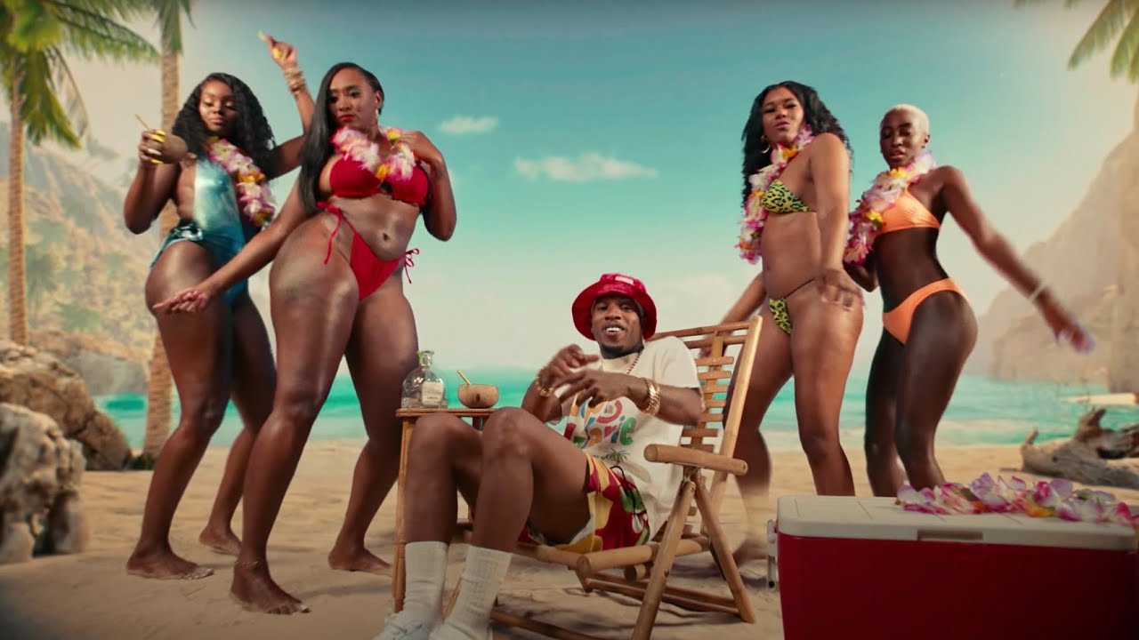 Chris Brown - Tell Me ft. Tory Lanez (Music Video)
