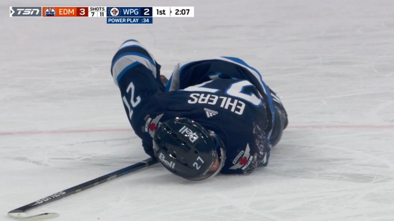 Nikolaj Ehlers Stays Down After Diving For Puck