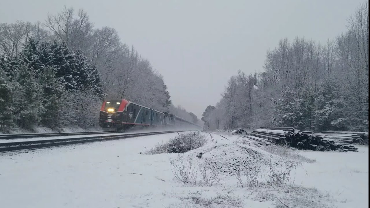 Railfanning at Elmont crossing includes surprise heritage unit and dash + more