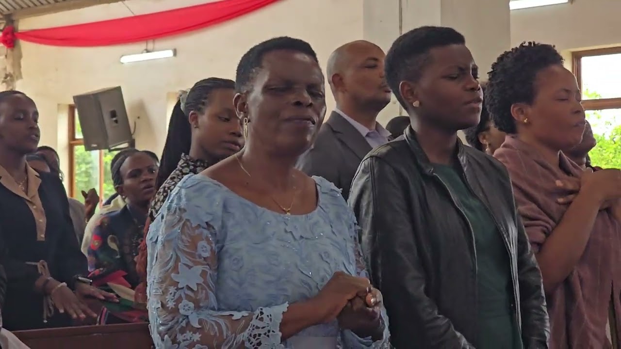 Karibuni ibadani tumwabudu Mungu wetu 