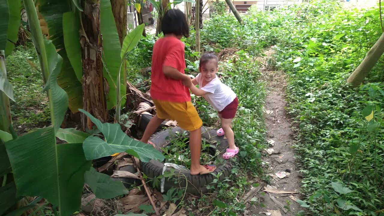 Kids' Life in The Countryside