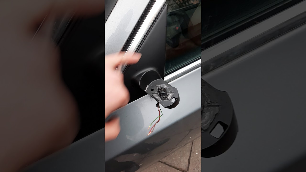 BMW E60/61. Naprawa lusterka z automatycznym składaniem.