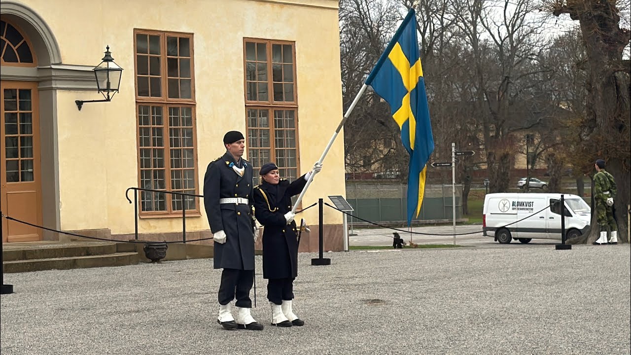 2025-12-03 Drottningholms Slott vaktavlösning  F21-P4