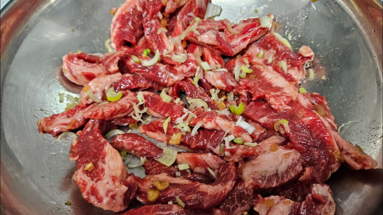 한때 이 소스로 하루 400만원씩 판매햇엇던~ 갈비살,늑간살 즉석무침 소스! 비법재료는 특별한 이것!