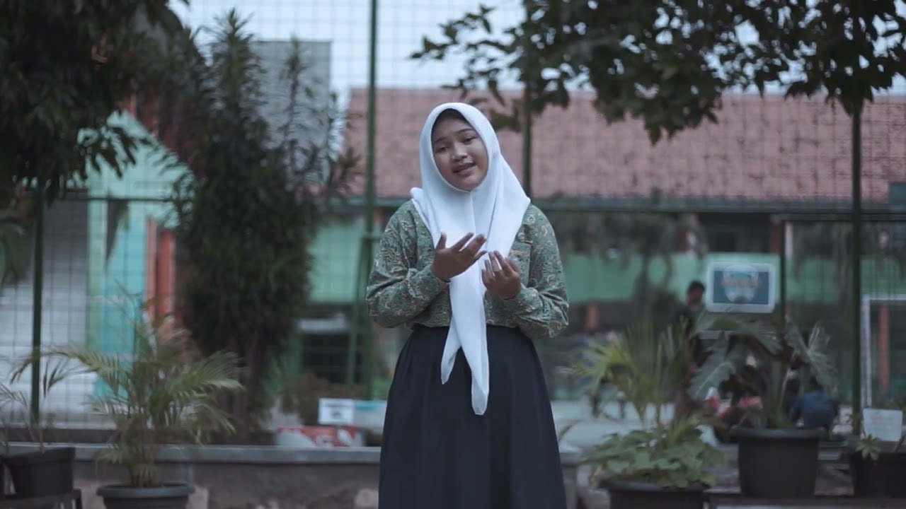 Nadia Aulia Wijaya SMPN 1 Citeureup Lagu Pilihan Embun Pagi (Cipt Nanna Valanza)