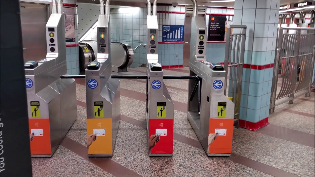 CTA Red Line - Lake Station
