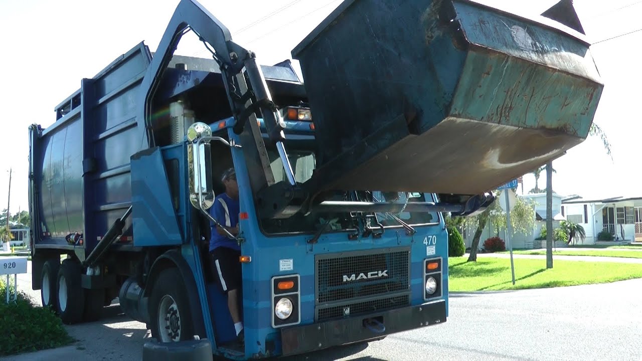 Garbage Trucks: City of Venice