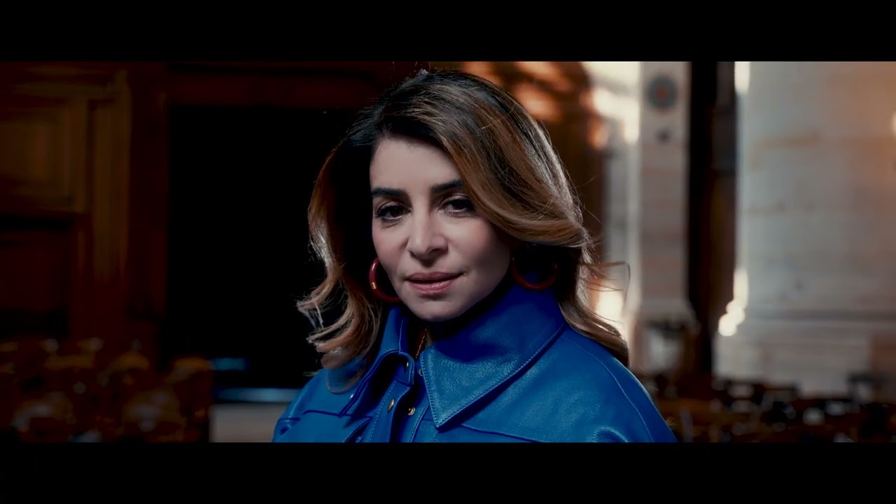 Julie Zenatti - Pa&iuml;enne (Clip officiel)
