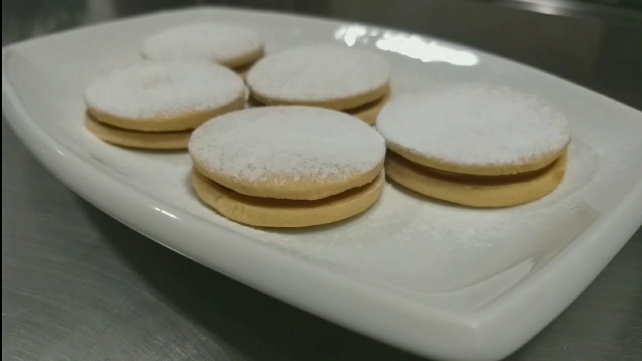 Alfajores muy suaves, ricos y con pocos ingredientes | opciones para decorarlos