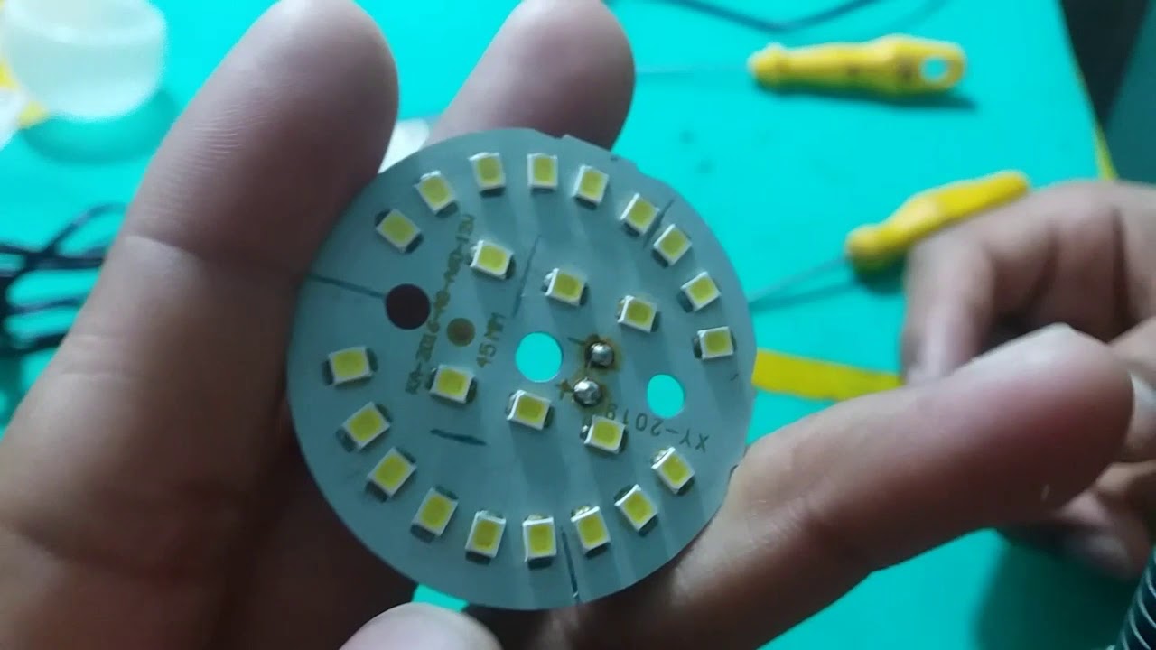 Modifiquei lâmpada 120v para 12 volts