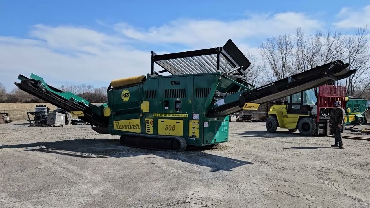2020 refurbished Revolver RT508T portable track mounted trommel screening plant