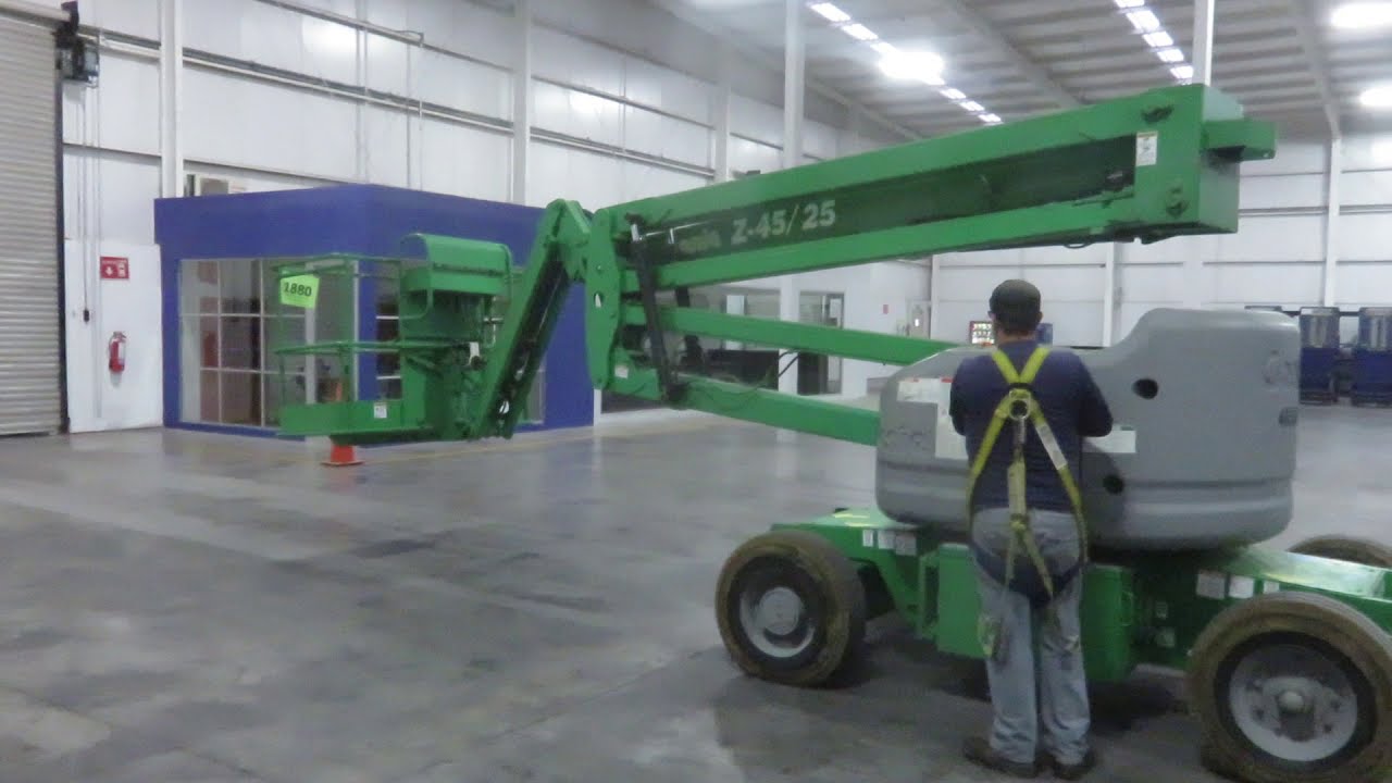 Cómo manejar una Plataforma Articulada Genie Z45/25J Eléctrica 500 Libras