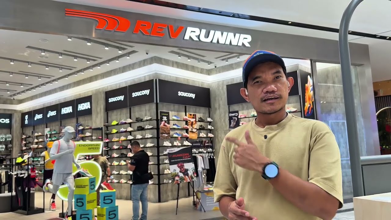 Cari Kasut dan Barang Trail dekat TRX? | Tour REV Runnr Store