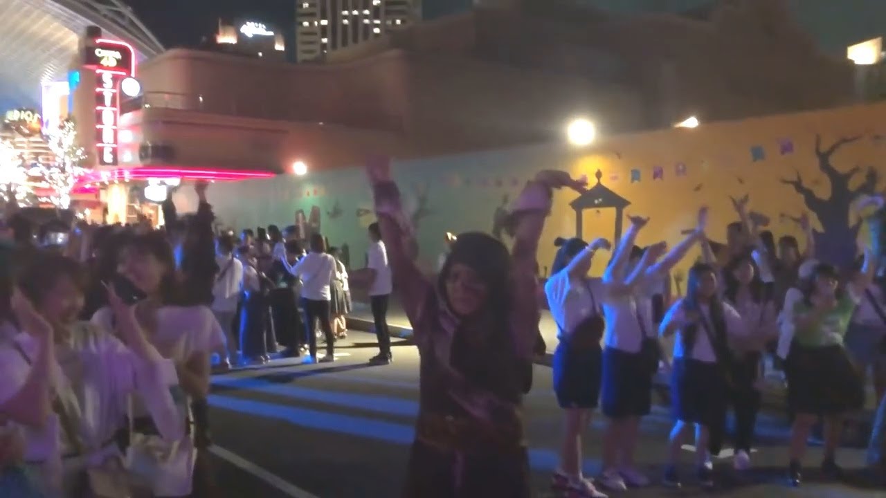 USJ  ハロウィーン みんなでラタタダンス！