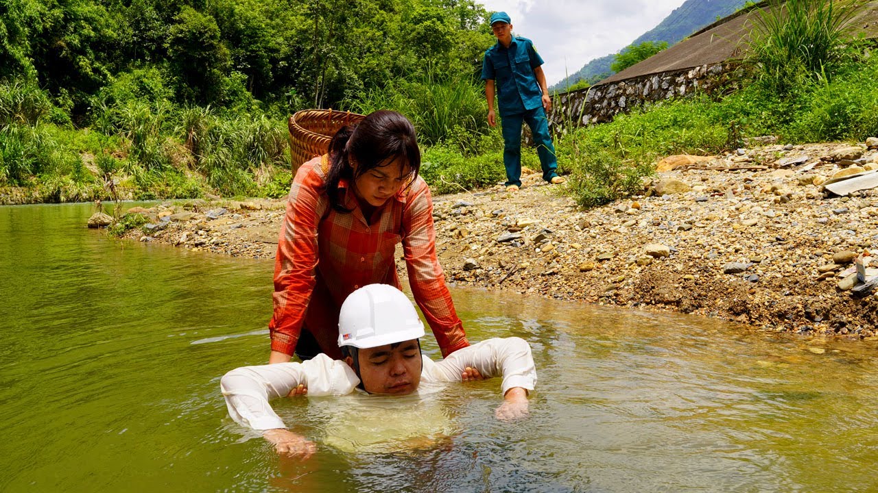 A poor single mother accidentally saved an engineer who had an accident | Tieu Ha Single Mom