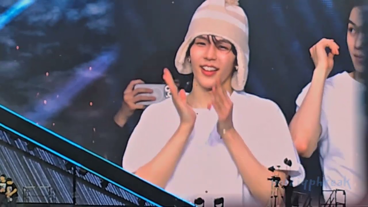 Inside My Love, Photo Taking & Ending Waves - Riize 라이즈 Riizing Loud in Singapore 260124