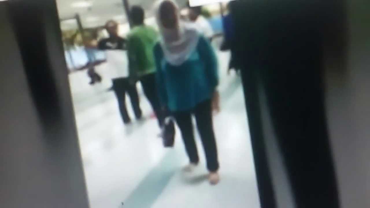 [[VIRAL]] Kejadian di Masjid HKL, mahu tumpang berteduh, dimaki hamun pulak,,